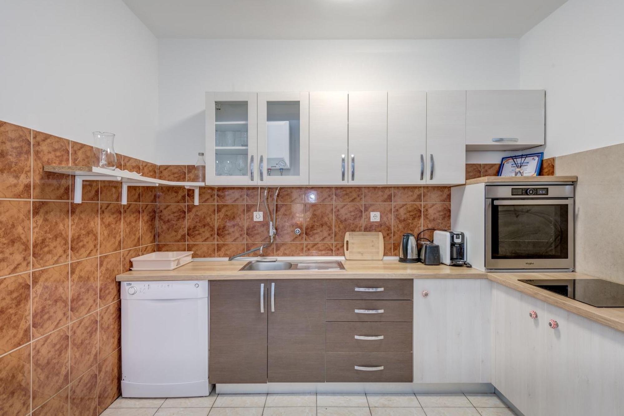 Beachfront Apartment Drazen, With Garden And Parking Split Ngoại thất bức ảnh