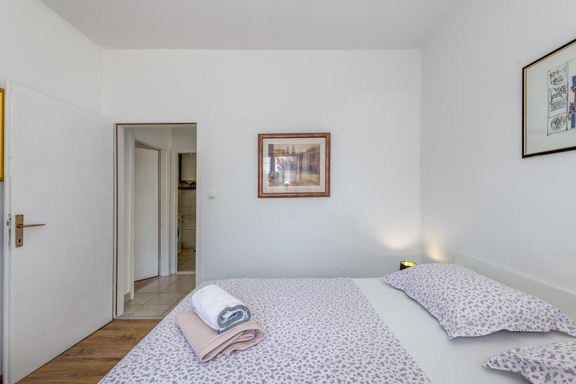 Beachfront Apartment Drazen, With Garden And Parking Split Ngoại thất bức ảnh