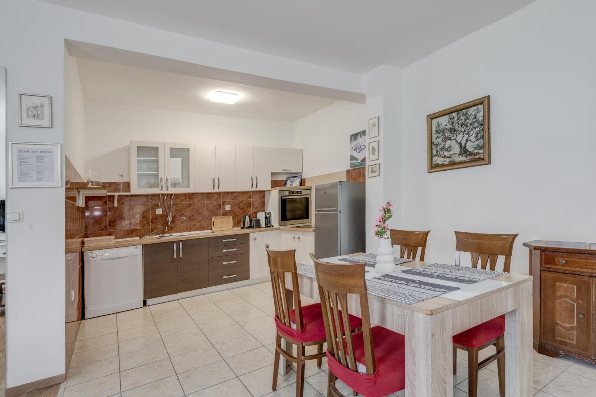 Beachfront Apartment Drazen, With Garden And Parking Split Ngoại thất bức ảnh
